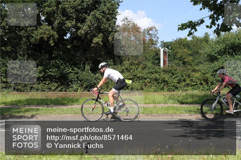 10.08.2025 - GEWOBA Citytriathlon Bremen Yannick Fuchs http://msf.ph/oto/8571464 10.08.2025 14:33:27 Radfahren 2, 74, 138, 207, 440, 514, 518, 519 meine-sportfotos.de