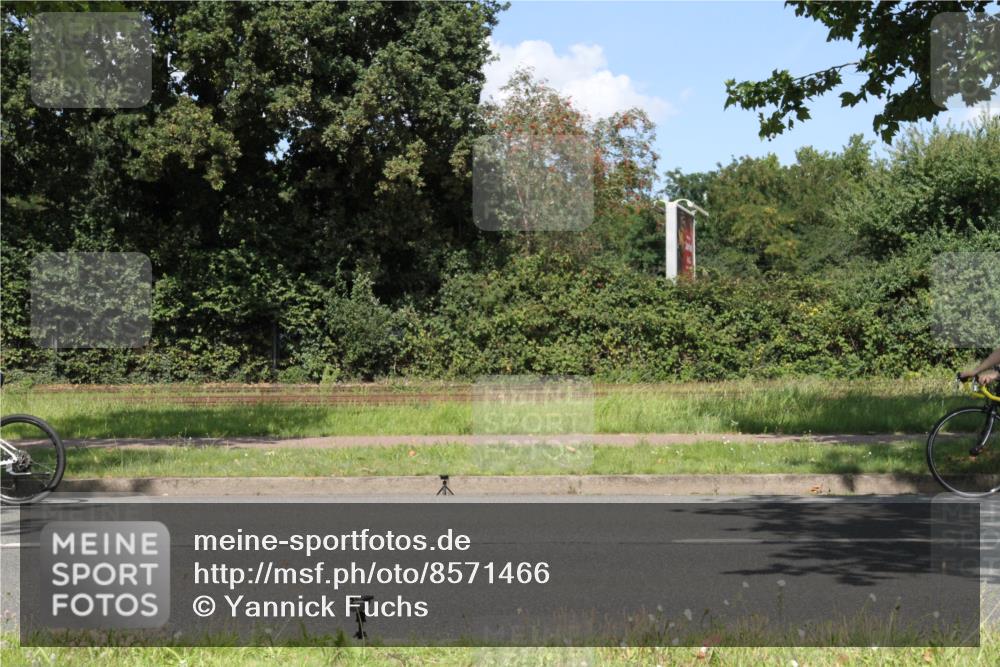 10.08.2025 - GEWOBA Citytriathlon Bremen Yannick Fuchs http://msf.ph/oto/8571466 10.08.2025 14:33:28 Radfahren 2, 48, 74, 138, 207, 440, 514, 518, 519 meine-sportfotos.de
