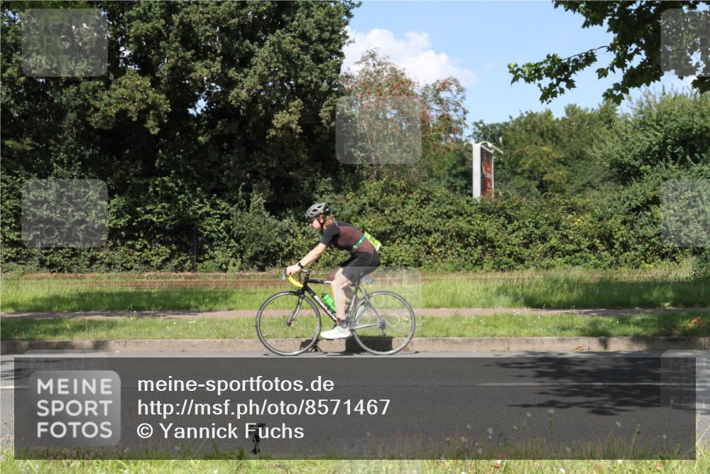 10.08.2025 - GEWOBA Citytriathlon Bremen Yannick Fuchs http://msf.ph/oto/8571467 10.08.2025 14:33:29 Radfahren 2, 48, 74, 138, 440, 514, 518, 519 meine-sportfotos.de