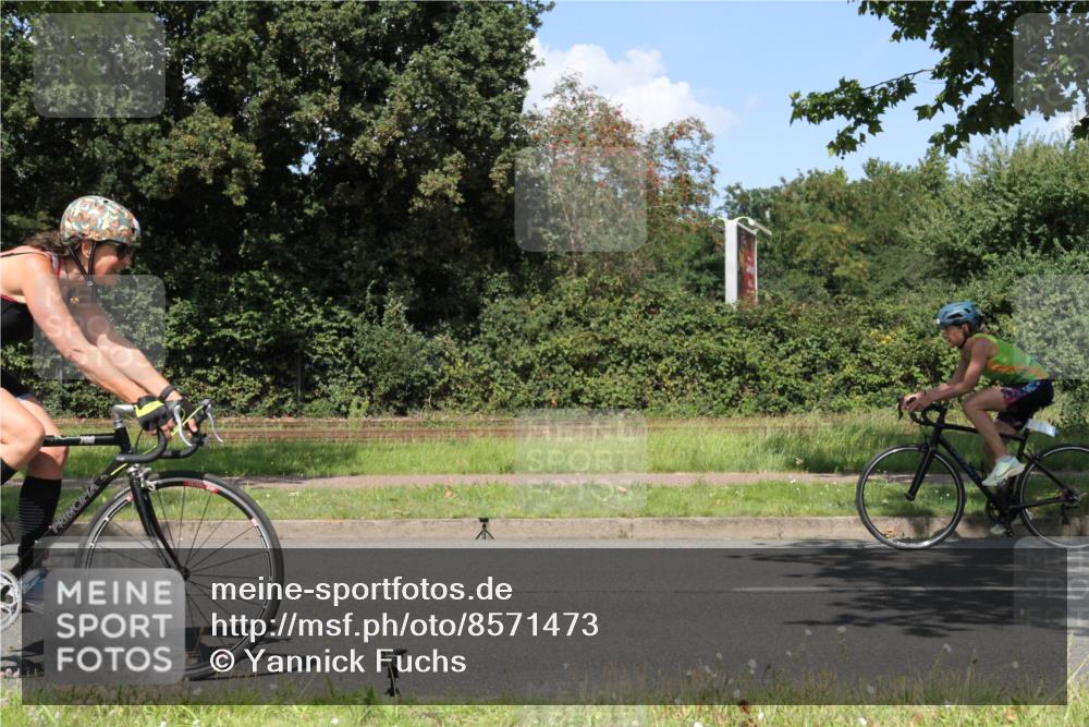 10.08.2025 - GEWOBA Citytriathlon Bremen Yannick Fuchs http://msf.ph/oto/8571473 10.08.2025 14:33:31 Radfahren 2, 25, 48, 74, 138, 440, 514, 518, 519 meine-sportfotos.de