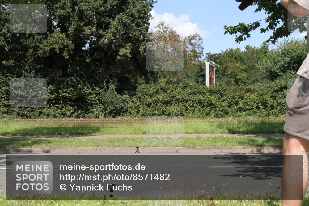 10.08.2025 - GEWOBA Citytriathlon Bremen Yannick Fuchs http://msf.ph/oto/8571482 10.08.2025 14:33:35 Radfahren 2, 25, 48, 74, 138, 440, 514, 518, 519 meine-sportfotos.de