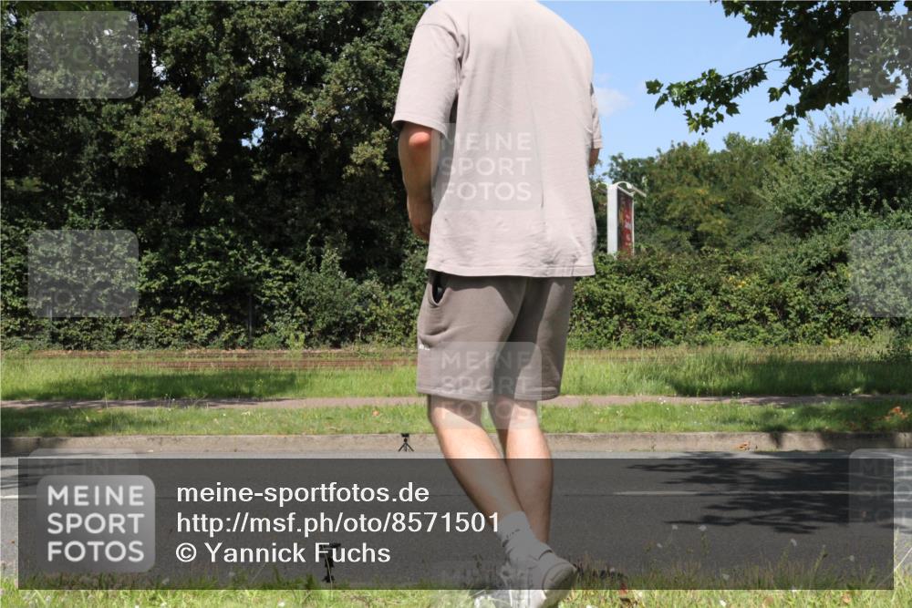 10.08.2025 - GEWOBA Citytriathlon Bremen Yannick Fuchs http://msf.ph/oto/8571501 10.08.2025 14:33:41 Radfahren 2, 25, 48, 65, 138, 440, 514, 522 meine-sportfotos.de