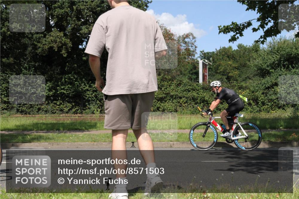 10.08.2025 - GEWOBA Citytriathlon Bremen Yannick Fuchs http://msf.ph/oto/8571503 10.08.2025 14:33:42 Radfahren 2, 25, 48, 65, 440, 514, 522 meine-sportfotos.de