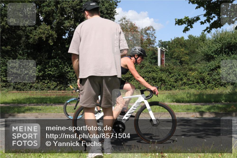 10.08.2025 - GEWOBA Citytriathlon Bremen Yannick Fuchs http://msf.ph/oto/8571504 10.08.2025 14:33:42 Radfahren 2, 25, 48, 65, 440, 514, 522 meine-sportfotos.de