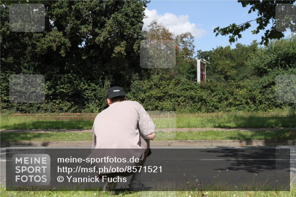 10.08.2025 - GEWOBA Citytriathlon Bremen Yannick Fuchs http://msf.ph/oto/8571521 10.08.2025 14:33:51 Radfahren 25, 48, 55, 65, 92, 151, 388, 507, 514, 522 meine-sportfotos.de