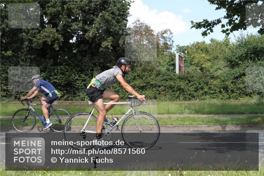 10.08.2025 - GEWOBA Citytriathlon Bremen Yannick Fuchs http://msf.ph/oto/8571560 10.08.2025 14:34:32 Radfahren 45, 76, 79, 88, 143, 144, 146, 300, 304, 316, 375, 392, 465, 524 meine-sportfotos.de