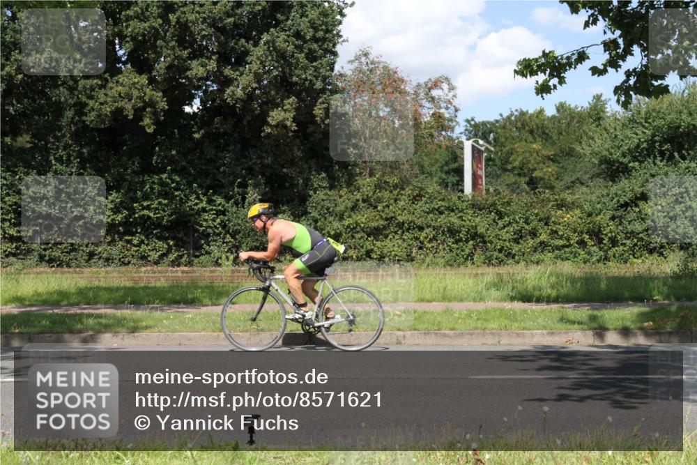 10.08.2025 - GEWOBA Citytriathlon Bremen Yannick Fuchs http://msf.ph/oto/8571621 10.08.2025 14:35:55 Radfahren 32, 64, 129, 173, 339, 395, 437, 452 meine-sportfotos.de