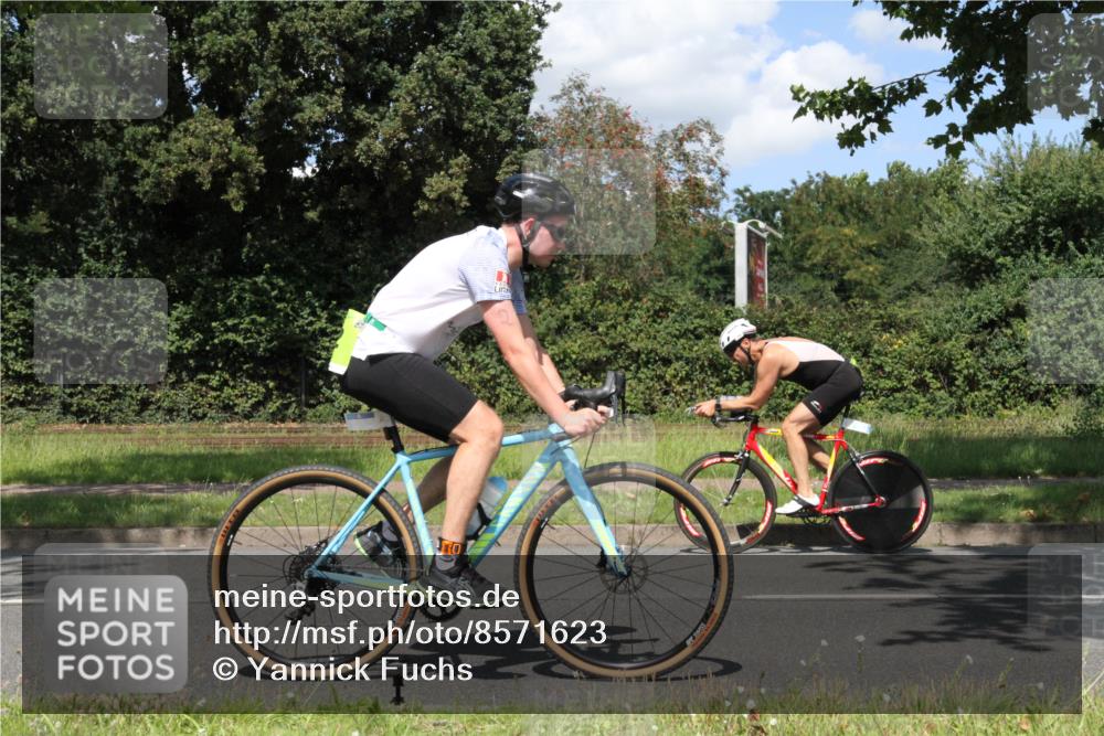 10.08.2025 - GEWOBA Citytriathlon Bremen Yannick Fuchs http://msf.ph/oto/8571623 10.08.2025 14:36:00 Radfahren 32, 64, 129, 173, 261, 395, 437, 452 meine-sportfotos.de