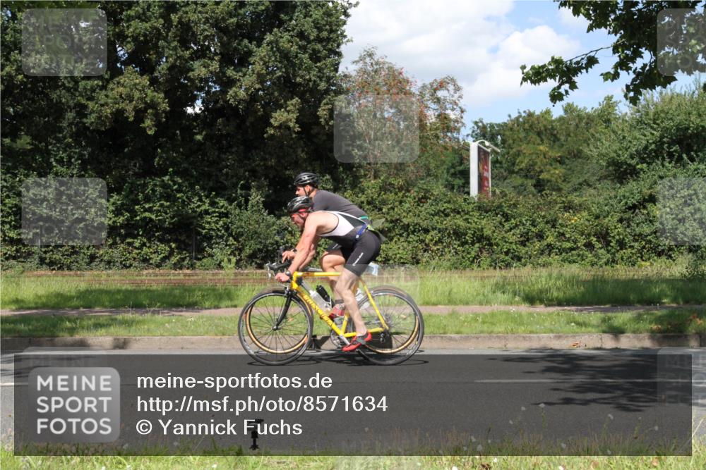 10.08.2025 - GEWOBA Citytriathlon Bremen Yannick Fuchs http://msf.ph/oto/8571634 10.08.2025 14:36:13 Radfahren 32, 261, 380, 437, 452 meine-sportfotos.de