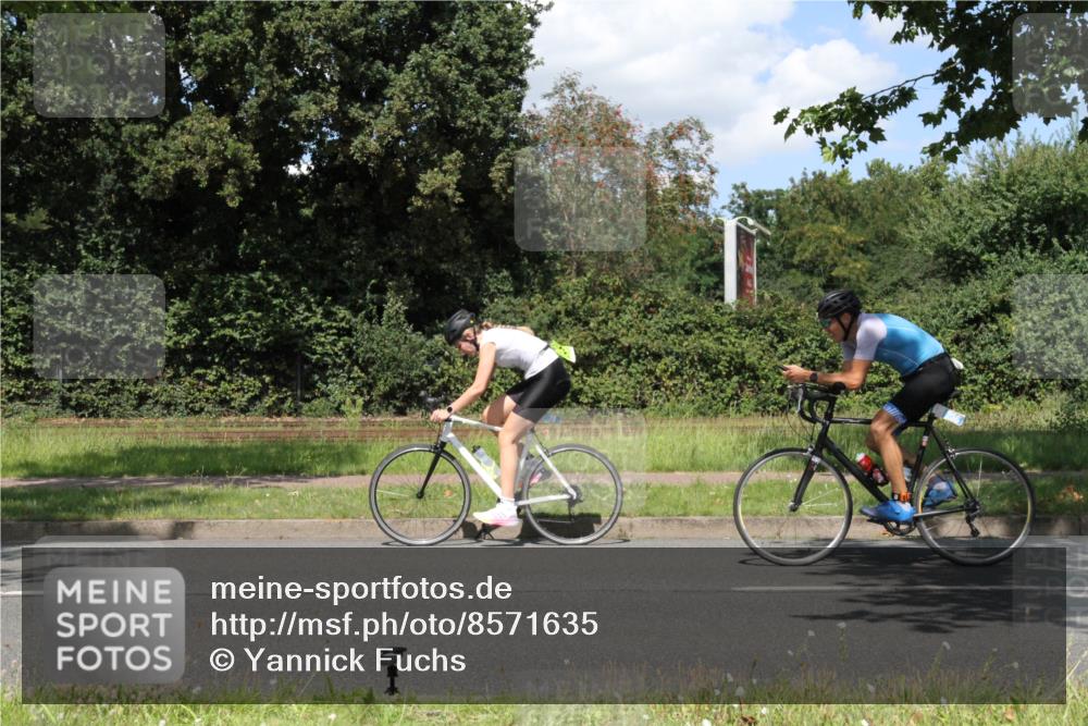 10.08.2025 - GEWOBA Citytriathlon Bremen Yannick Fuchs http://msf.ph/oto/8571635 10.08.2025 14:36:14 Radfahren 20, 32, 91, 261, 380, 437, 452 meine-sportfotos.de