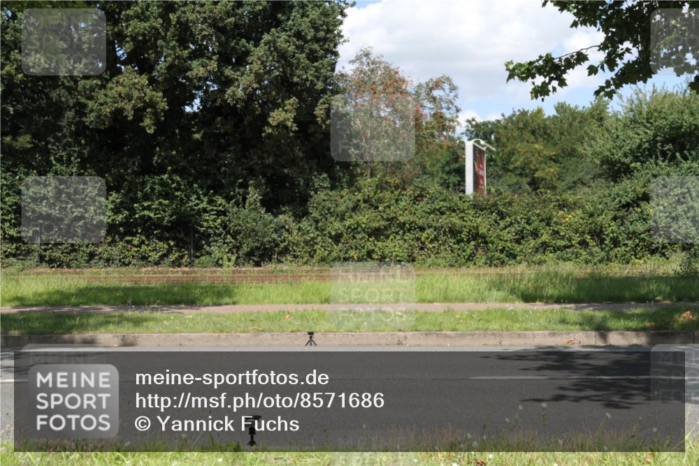 10.08.2025 - GEWOBA Citytriathlon Bremen Yannick Fuchs http://msf.ph/oto/8571686 10.08.2025 14:37:26 Radfahren 58, 116, 121, 197, 201, 254, 287, 290, 512 meine-sportfotos.de