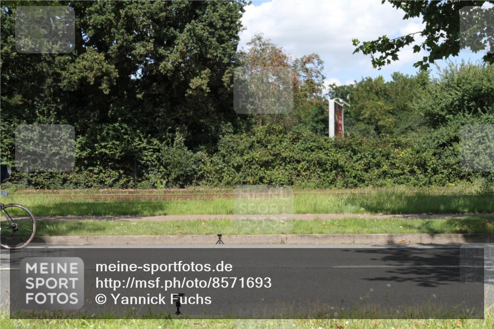 10.08.2025 - GEWOBA Citytriathlon Bremen Yannick Fuchs http://msf.ph/oto/8571693 10.08.2025 14:37:29 Radfahren 58, 116, 197, 201, 254, 287, 290, 512 meine-sportfotos.de