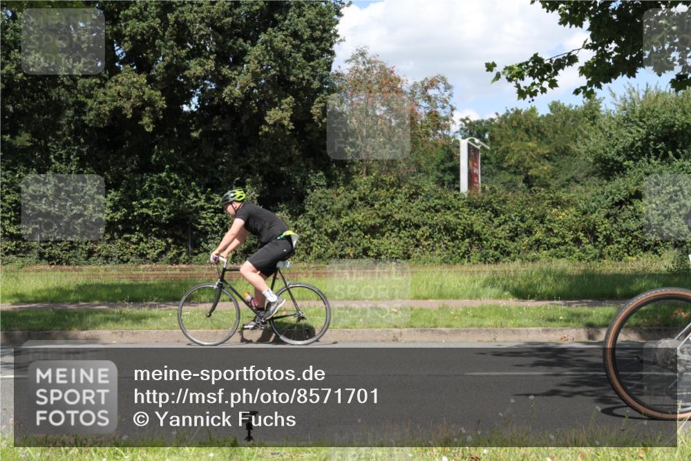 10.08.2025 - GEWOBA Citytriathlon Bremen Yannick Fuchs http://msf.ph/oto/8571701 10.08.2025 14:37:33 Radfahren 4, 58, 63, 116, 197, 254, 287, 290 meine-sportfotos.de