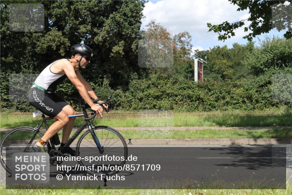 10.08.2025 - GEWOBA Citytriathlon Bremen Yannick Fuchs http://msf.ph/oto/8571709 10.08.2025 14:37:36 Radfahren 4, 58, 63, 116, 170, 197, 254, 287, 290 meine-sportfotos.de