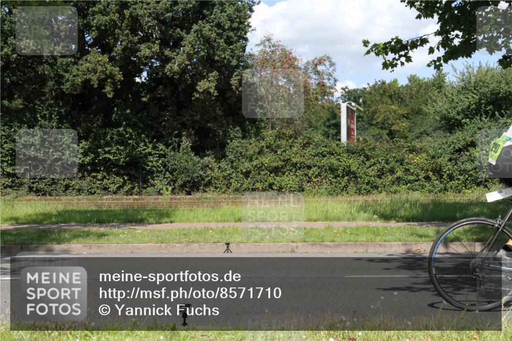 10.08.2025 - GEWOBA Citytriathlon Bremen Yannick Fuchs http://msf.ph/oto/8571710 10.08.2025 14:37:37 Radfahren 4, 58, 63, 116, 170, 197, 254, 287, 290 meine-sportfotos.de