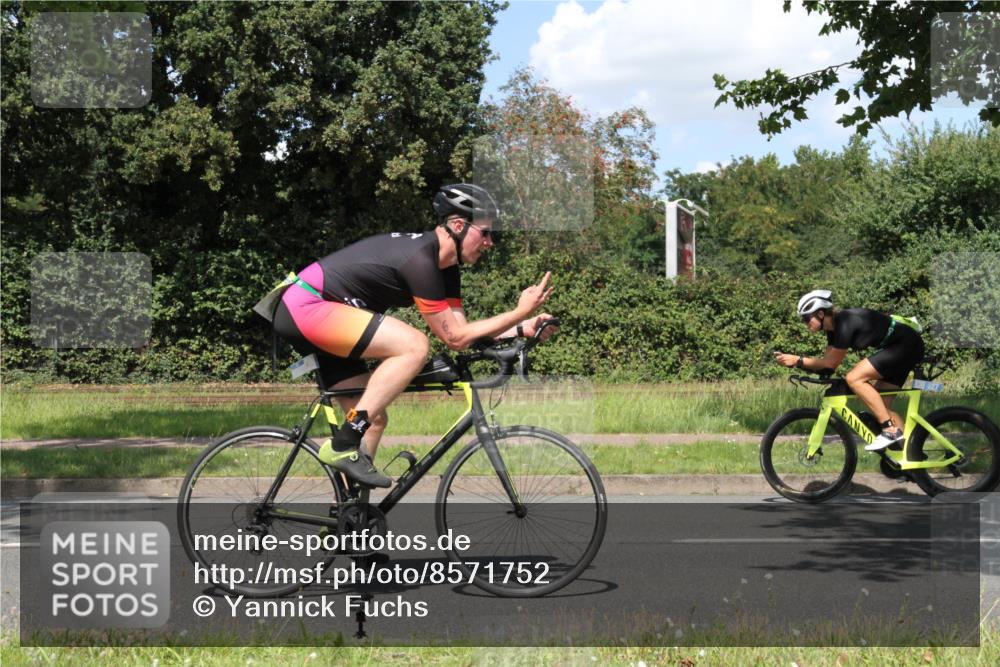 10.08.2025 - GEWOBA Citytriathlon Bremen Yannick Fuchs http://msf.ph/oto/8571752 10.08.2025 14:38:26 Radfahren 51, 54, 81, 162, 195, 295 meine-sportfotos.de