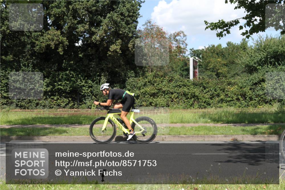 10.08.2025 - GEWOBA Citytriathlon Bremen Yannick Fuchs http://msf.ph/oto/8571753 10.08.2025 14:38:26 Radfahren 51, 54, 81, 162, 195, 295 meine-sportfotos.de