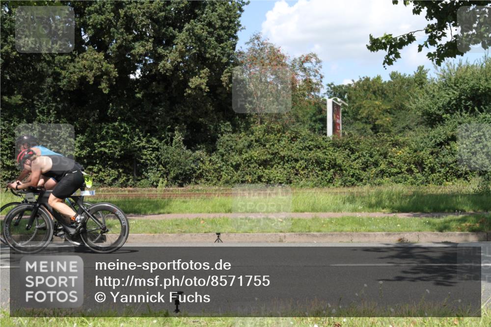 10.08.2025 - GEWOBA Citytriathlon Bremen Yannick Fuchs http://msf.ph/oto/8571755 10.08.2025 14:38:29 Radfahren 50, 51, 54, 162, 195, 295 meine-sportfotos.de