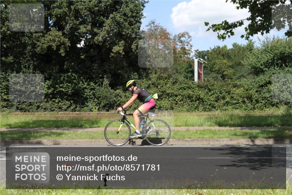 10.08.2025 - GEWOBA Citytriathlon Bremen Yannick Fuchs http://msf.ph/oto/8571781 10.08.2025 14:39:10 Radfahren 18, 100, 130, 174, 236, 283, 427 meine-sportfotos.de
