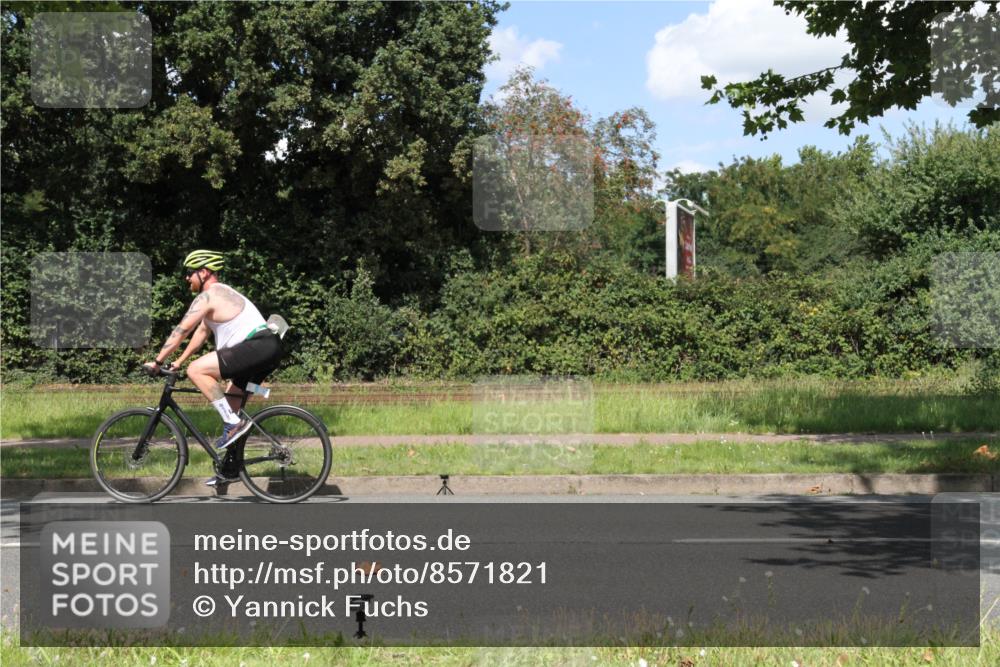 10.08.2025 - GEWOBA Citytriathlon Bremen Yannick Fuchs http://msf.ph/oto/8571821 10.08.2025 14:40:07 Radfahren 52, 59, 69, 139, 225, 274 meine-sportfotos.de