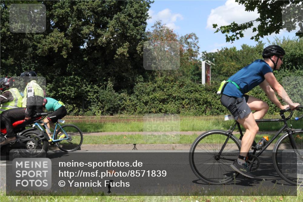 10.08.2025 - GEWOBA Citytriathlon Bremen Yannick Fuchs http://msf.ph/oto/8571839 10.08.2025 14:40:40 Radfahren 29, 47, 131, 186, 211, 224, 242, 258, 289, 297, 529 meine-sportfotos.de
