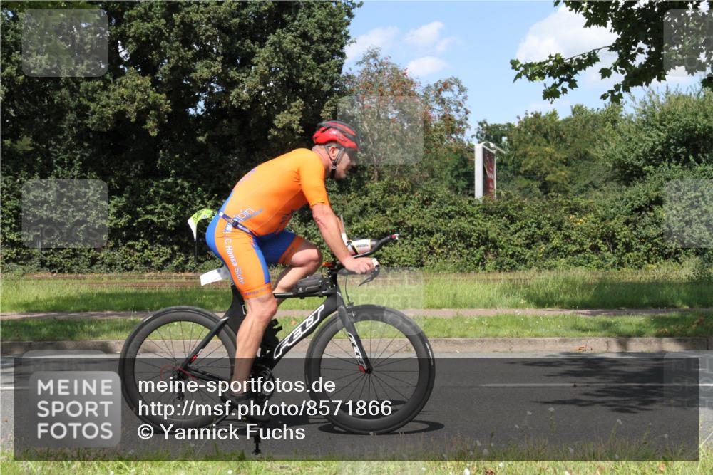 10.08.2025 - GEWOBA Citytriathlon Bremen Yannick Fuchs http://msf.ph/oto/8571866 10.08.2025 14:41:17 Radfahren 36, 103, 142, 204, 249, 253, 266, 280, 353, 431, 432, 476, 477 meine-sportfotos.de