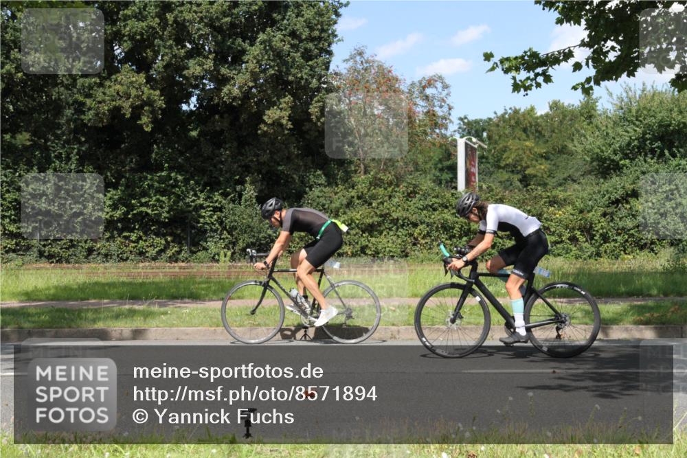 10.08.2025 - GEWOBA Citytriathlon Bremen Yannick Fuchs http://msf.ph/oto/8571894 10.08.2025 14:42:12 Radfahren 19, 56, 145, 235, 246, 250, 288 meine-sportfotos.de