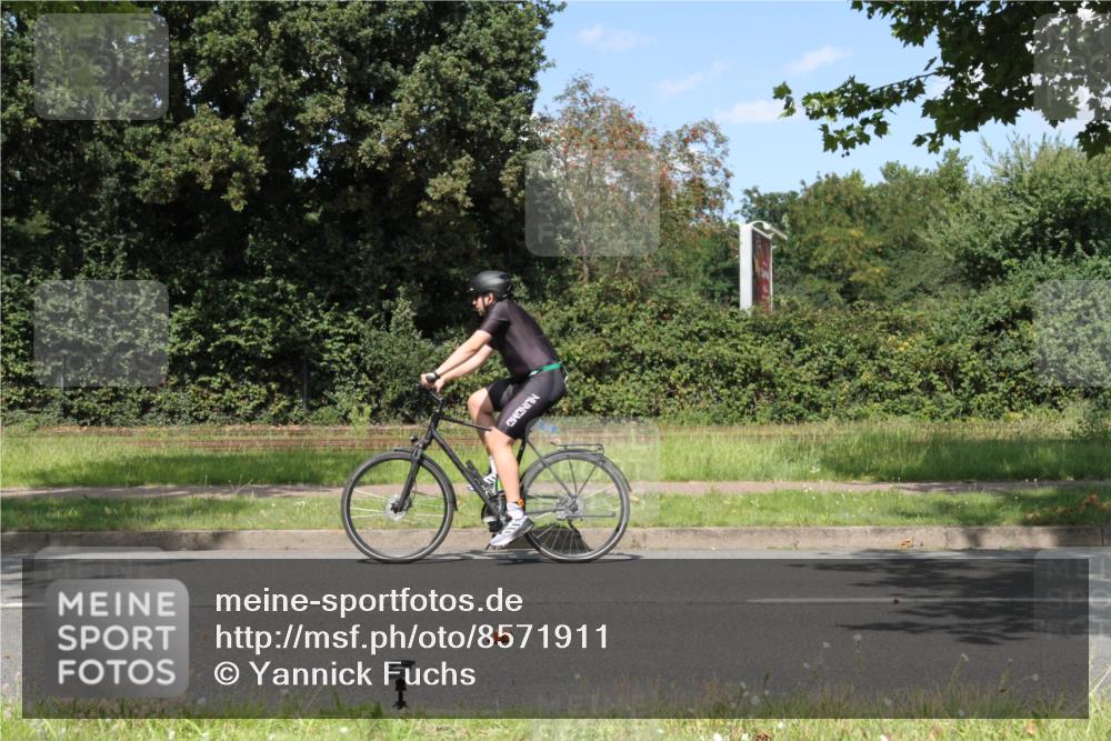 10.08.2025 - GEWOBA Citytriathlon Bremen Yannick Fuchs http://msf.ph/oto/8571911 10.08.2025 14:42:48 Radfahren 67, 110, 303, 474, 479 meine-sportfotos.de