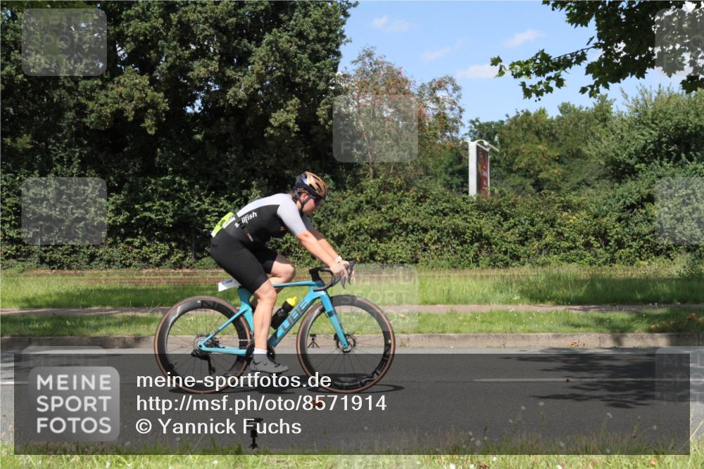10.08.2025 - GEWOBA Citytriathlon Bremen Yannick Fuchs http://msf.ph/oto/8571914 10.08.2025 14:42:53 Radfahren 67, 110, 180, 436, 446, 474, 479 meine-sportfotos.de
