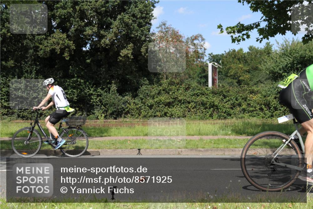 10.08.2025 - GEWOBA Citytriathlon Bremen Yannick Fuchs http://msf.ph/oto/8571925 10.08.2025 14:43:20 Radfahren 157, 205, 234, 251, 311, 462 meine-sportfotos.de