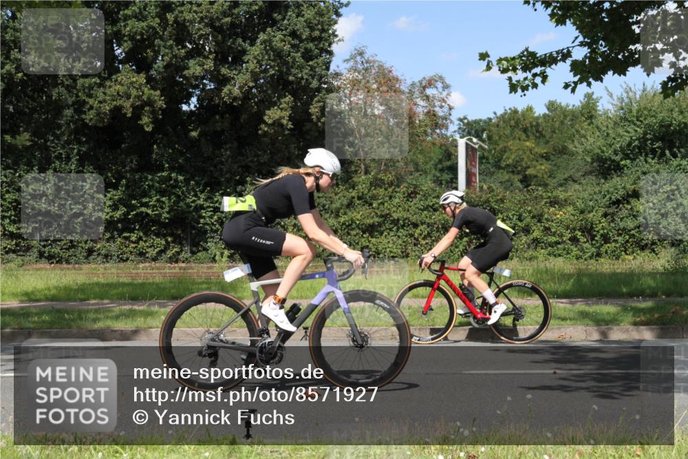 10.08.2025 - GEWOBA Citytriathlon Bremen Yannick Fuchs http://msf.ph/oto/8571927 10.08.2025 14:43:24 Radfahren 109, 157, 234, 251, 311, 462 meine-sportfotos.de