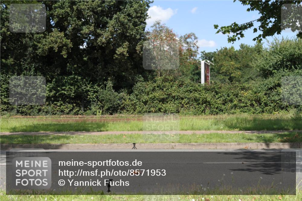 10.08.2025 - GEWOBA Citytriathlon Bremen Yannick Fuchs http://msf.ph/oto/8571953 10.08.2025 14:44:02 Radfahren 163, 267, 278, 298, 325 meine-sportfotos.de