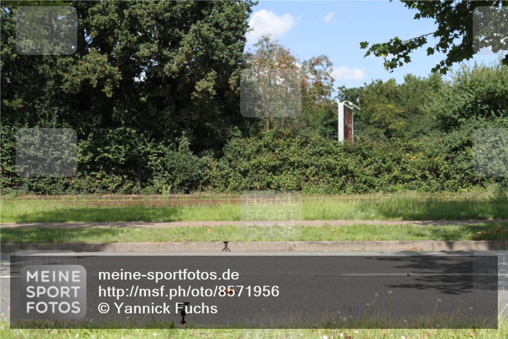 10.08.2025 - GEWOBA Citytriathlon Bremen Yannick Fuchs http://msf.ph/oto/8571956 10.08.2025 14:44:05 Radfahren 267, 278, 298, 325, 408, 445 meine-sportfotos.de