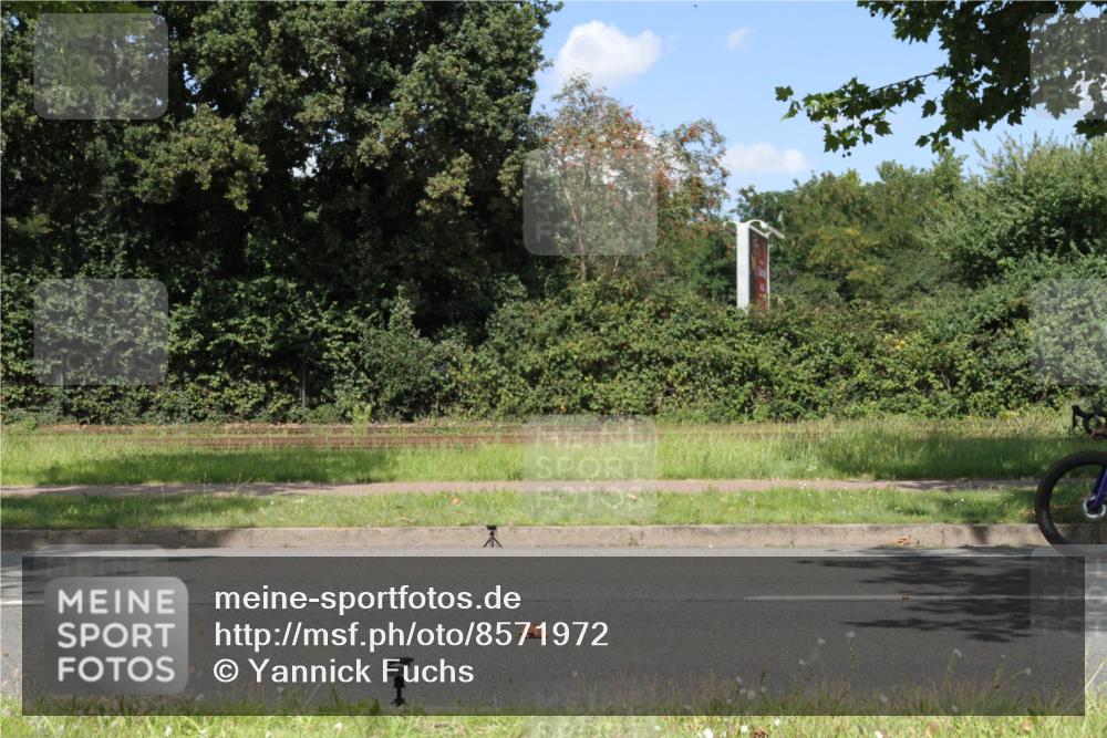 10.08.2025 - GEWOBA Citytriathlon Bremen Yannick Fuchs http://msf.ph/oto/8571972 10.08.2025 14:44:17 Radfahren 9, 28, 267, 278, 298, 408, 445 meine-sportfotos.de