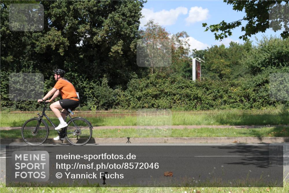 10.08.2025 - GEWOBA Citytriathlon Bremen Yannick Fuchs http://msf.ph/oto/8572046 10.08.2025 14:45:54 Radfahren 61, 99, 166, 182, 269, 273, 404, 441 meine-sportfotos.de