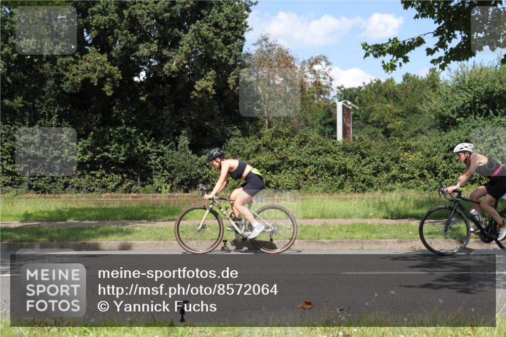 10.08.2025 - GEWOBA Citytriathlon Bremen Yannick Fuchs http://msf.ph/oto/8572064 10.08.2025 14:46:46 Radfahren 128, 158, 396, 406 meine-sportfotos.de