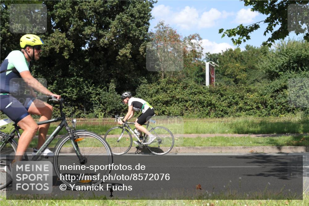 10.08.2025 - GEWOBA Citytriathlon Bremen Yannick Fuchs http://msf.ph/oto/8572076 10.08.2025 14:47:14 Radfahren 140, 220 meine-sportfotos.de