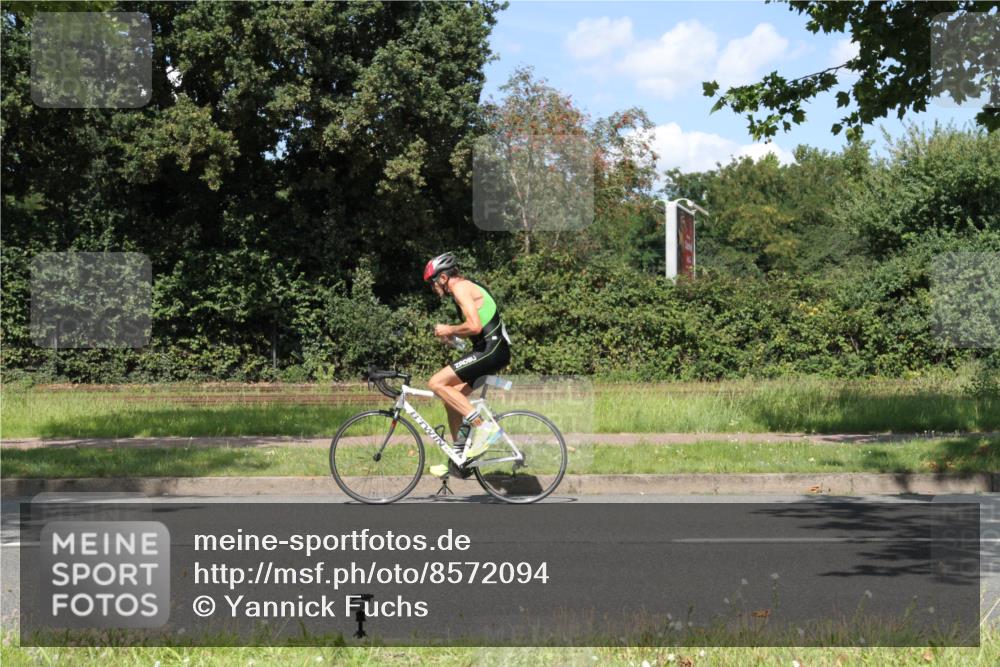10.08.2025 - GEWOBA Citytriathlon Bremen Yannick Fuchs http://msf.ph/oto/8572094 10.08.2025 14:48:02 Radfahren 22, 331, 350, 418, 447 meine-sportfotos.de