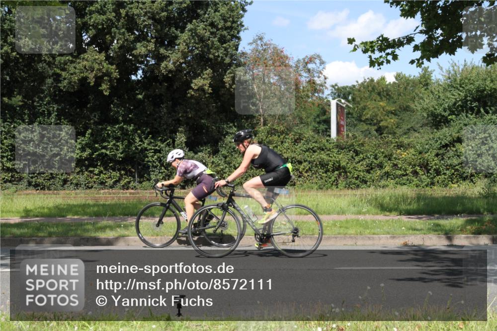 10.08.2025 - GEWOBA Citytriathlon Bremen Yannick Fuchs http://msf.ph/oto/8572111 10.08.2025 14:48:38 Radfahren 179, 276, 365, 389, 426, 487 meine-sportfotos.de