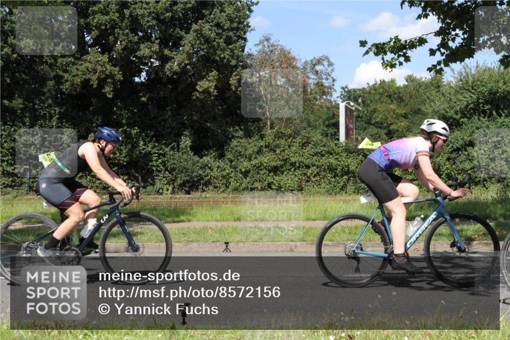 10.08.2025 - GEWOBA Citytriathlon Bremen Yannick Fuchs http://msf.ph/oto/8572156 10.08.2025 14:49:42 Radfahren 6, 169, 193, 286, 305, 328, 377, 402, 407, 429, 461, 466, 491, 517 meine-sportfotos.de
