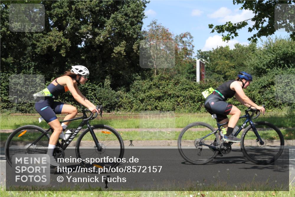 10.08.2025 - GEWOBA Citytriathlon Bremen Yannick Fuchs http://msf.ph/oto/8572157 10.08.2025 14:49:42 Radfahren 6, 169, 193, 286, 305, 328, 377, 402, 407, 429, 461, 466, 491, 517 meine-sportfotos.de