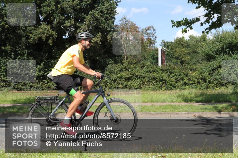10.08.2025 - GEWOBA Citytriathlon Bremen Yannick Fuchs http://msf.ph/oto/8572185 10.08.2025 14:50:36 Radfahren 231, 416, 504 meine-sportfotos.de