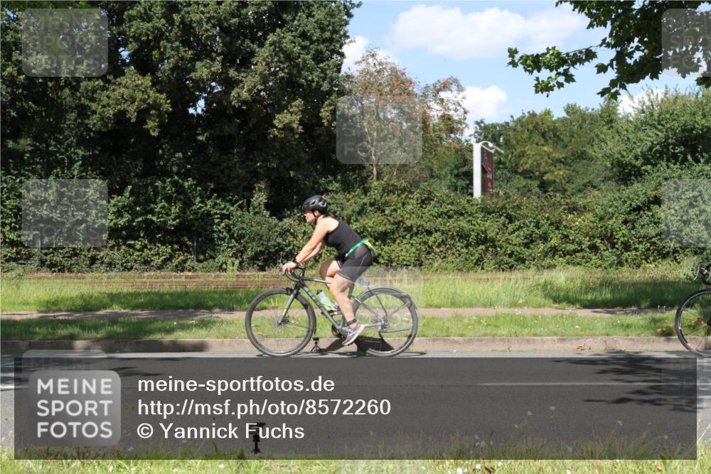 10.08.2025 - GEWOBA Citytriathlon Bremen Yannick Fuchs http://msf.ph/oto/8572260 10.08.2025 14:53:02 Radfahren 376, 378, 385, 463, 510 meine-sportfotos.de
