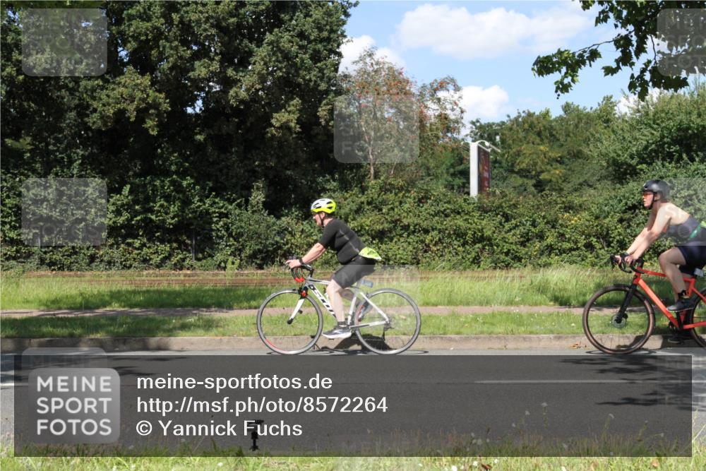 10.08.2025 - GEWOBA Citytriathlon Bremen Yannick Fuchs http://msf.ph/oto/8572264 10.08.2025 14:53:10 Radfahren 188, 376, 385, 463 meine-sportfotos.de