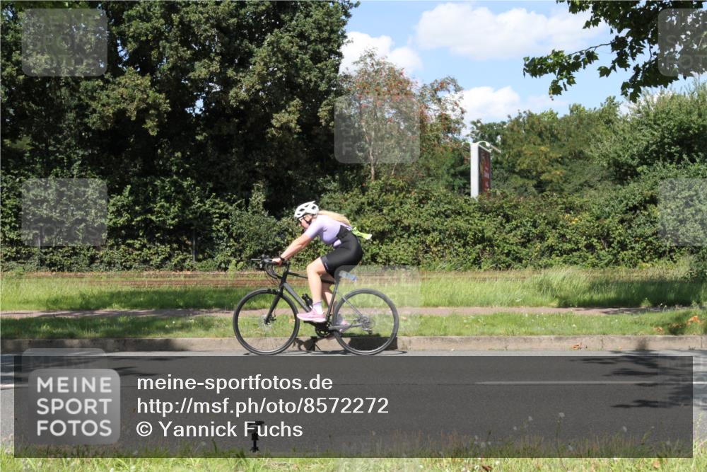 10.08.2025 - GEWOBA Citytriathlon Bremen Yannick Fuchs http://msf.ph/oto/8572272 10.08.2025 14:53:27 Radfahren 188, 419 meine-sportfotos.de