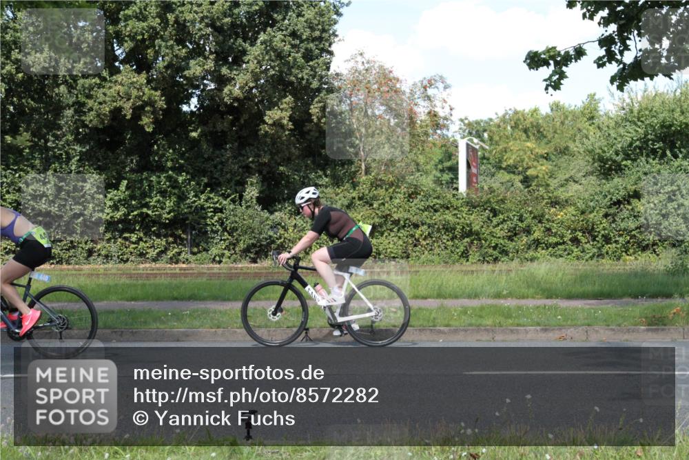 10.08.2025 - GEWOBA Citytriathlon Bremen Yannick Fuchs http://msf.ph/oto/8572282 10.08.2025 14:53:38 Radfahren 291, 419, 438, 501 meine-sportfotos.de