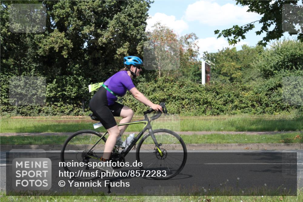 10.08.2025 - GEWOBA Citytriathlon Bremen Yannick Fuchs http://msf.ph/oto/8572283 10.08.2025 14:53:42 Radfahren 291, 300, 419, 438, 501 meine-sportfotos.de