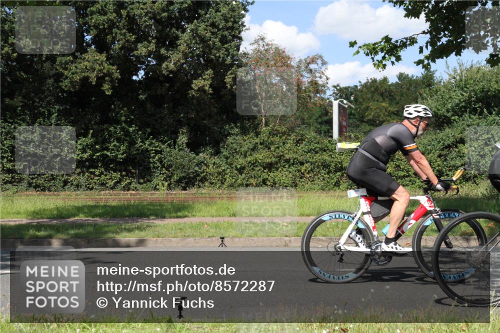 10.08.2025 - GEWOBA Citytriathlon Bremen Yannick Fuchs http://msf.ph/oto/8572287 10.08.2025 14:53:54 Radfahren 291, 300, 345, 434, 438, 473, 485, 501, 519 meine-sportfotos.de