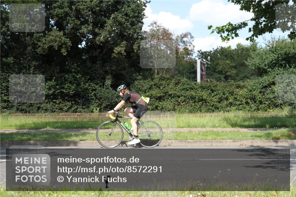 10.08.2025 - GEWOBA Citytriathlon Bremen Yannick Fuchs http://msf.ph/oto/8572291 10.08.2025 14:54:02 Radfahren 291, 300, 345, 362, 433, 434, 473, 485, 508, 519 meine-sportfotos.de