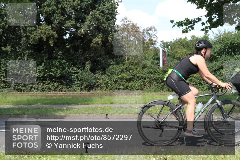 10.08.2025 - GEWOBA Citytriathlon Bremen Yannick Fuchs http://msf.ph/oto/8572297 10.08.2025 14:54:08 Radfahren 324, 345, 362, 433, 434, 454, 473, 475, 485, 508, 519 meine-sportfotos.de